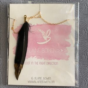 NWT Blaine Bowen Long Gold Tipped Feather Necklace